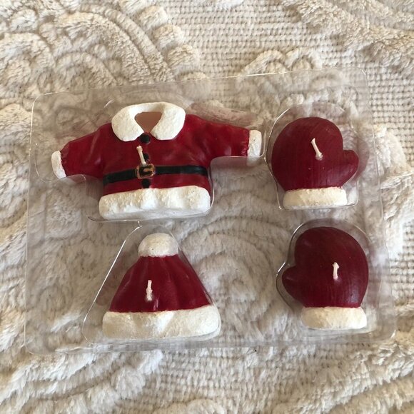 SANTA'S WORKBENCH SANTA'S SUIT FLOATING CANDLES 4 PIECES NEW - Picture 2 of 5